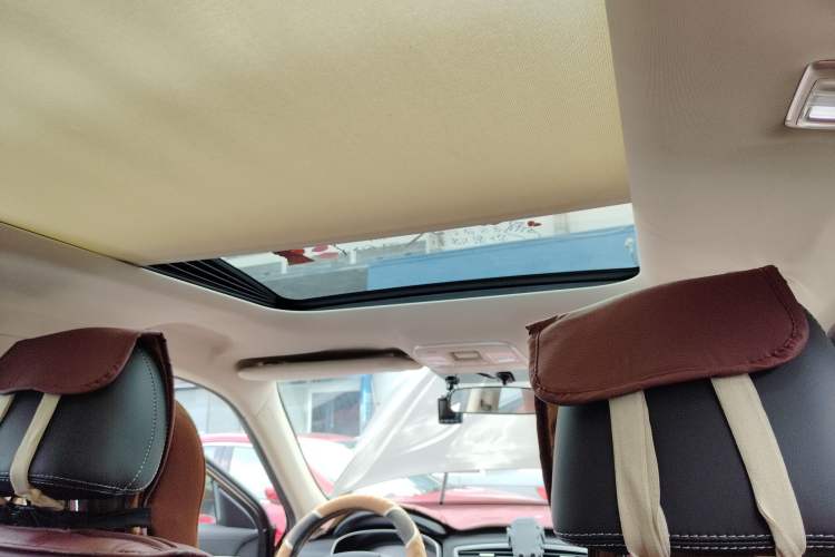 Used Geely Auto Emgrand X7 Sport 2018 1.8TD Automatic Two-Wheel Drive Smart Connect 4G Internet Edition
