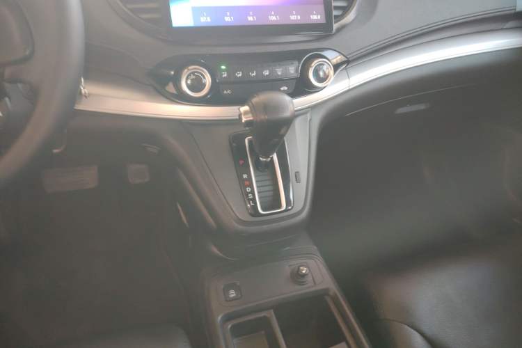 Used Honda CR-V 2016 2.0L two-wheel drive Urban Edition
