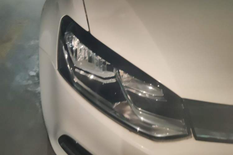 Used Volkswagen Polo 2014 1.4L Automatic Comfort Edition
