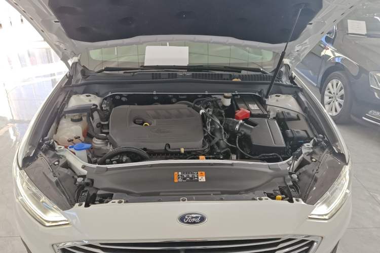 Used Ford Mondeo 2018 EcoBoost 180 Smart Control Fashion Model China VI Standard
