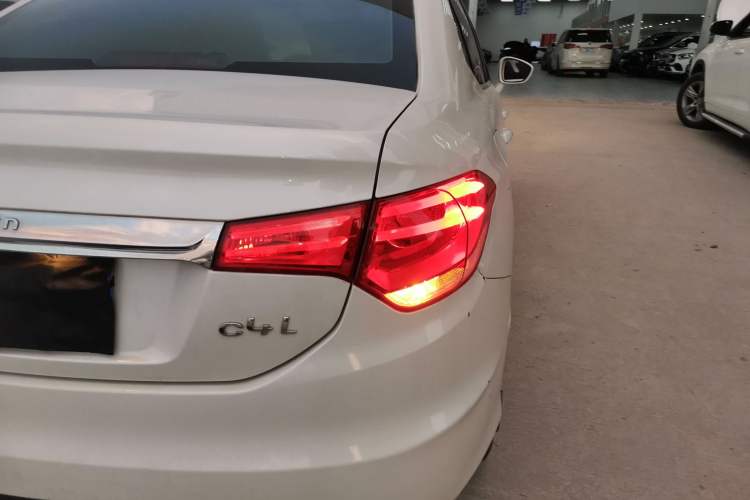 Used Citroen C4L 2014 1.6THP Intelligent Drive Automatic Dynamic Model
