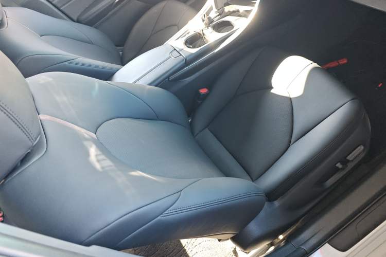 Used Toyota Avalon 2022 2.0L Ambition Edition
