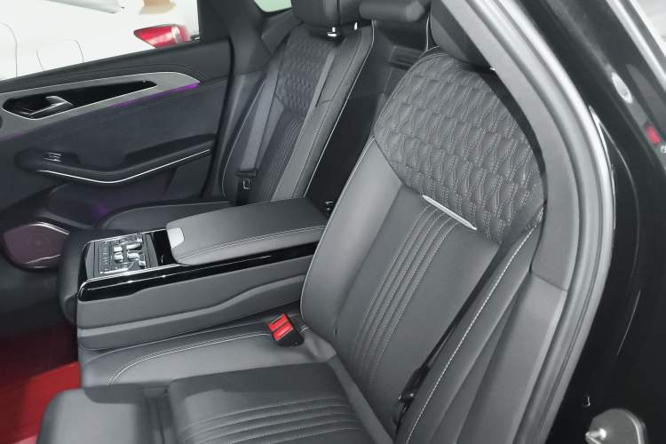 Used Hongqi H9 2020 2.0T Smart Connect Flagship Edition