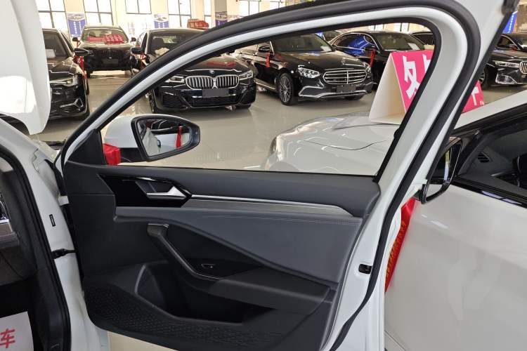 Used Volkswagen Sagitar 2022 280TSI DSG Excellence Edition
