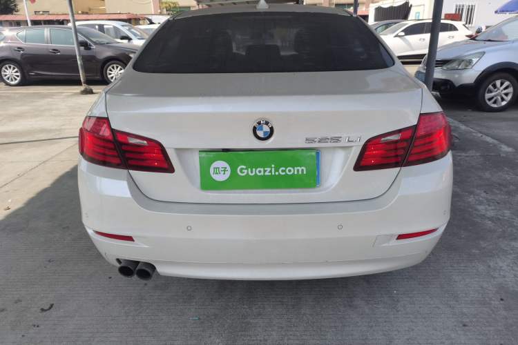 Used BMW 5 Series 2014 525Li Leading Model
