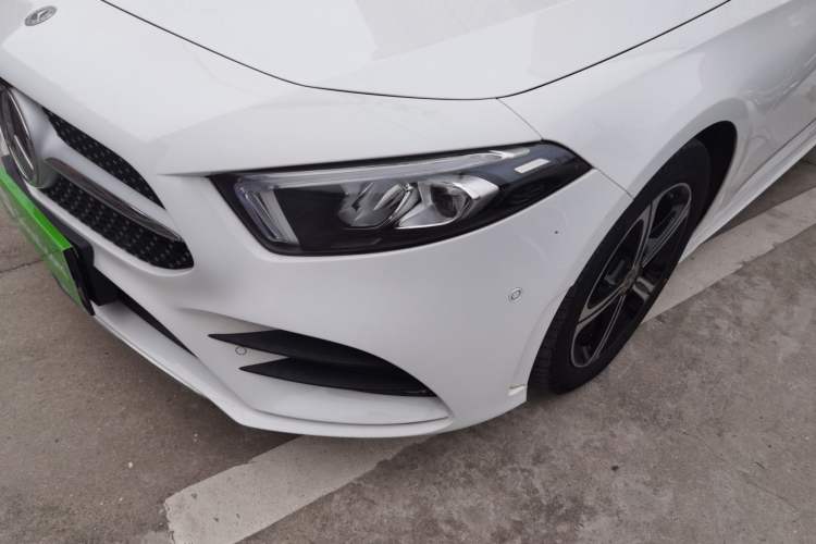 Used Mercedes-Benz A-Class 2022 Second Facelift A 200 L Sport Sedan Fashion Version
