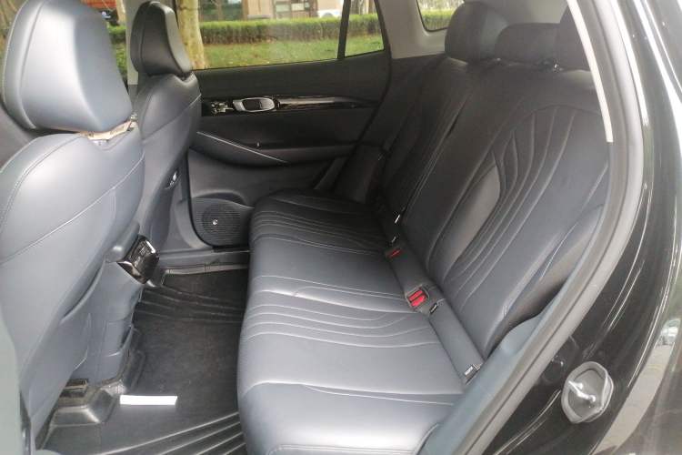 Used  E5 2024 440km Exploration Version
