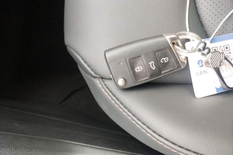 Used Volkswagen Tharu 2022 280TSI Two-Wheel-Drive Luxury Edition
