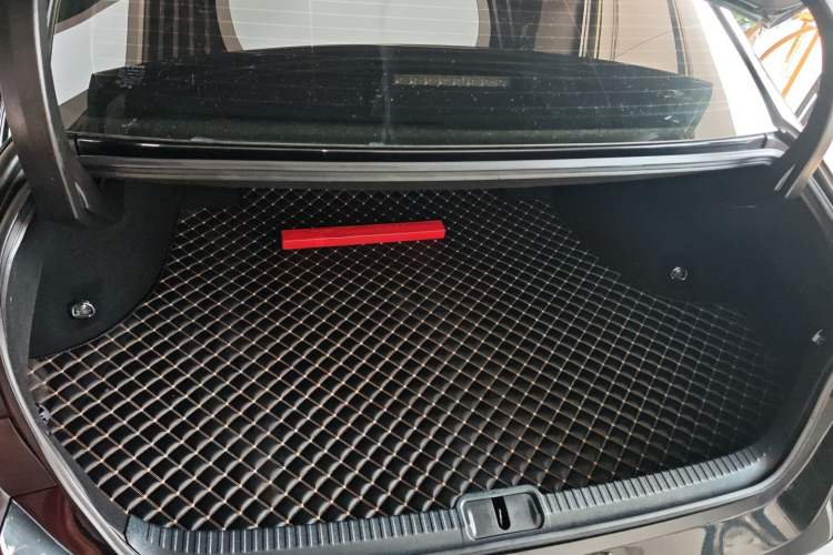 Used Lexus ES 2023 200 Excellence Edition
