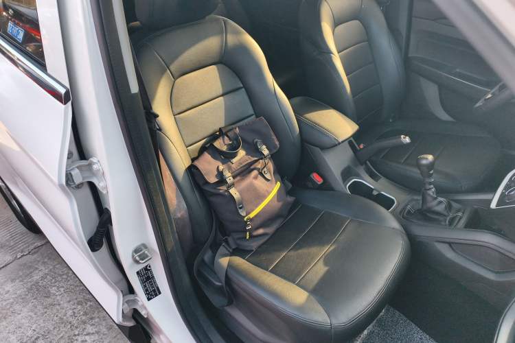 Used Wuling Hongguang S3 2019 1.5L Manual Standard Version China VI Standard