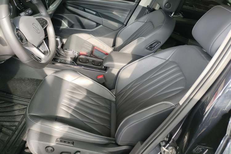 Used Volkswagen Passat 2022 330TSI Luxury Edition
