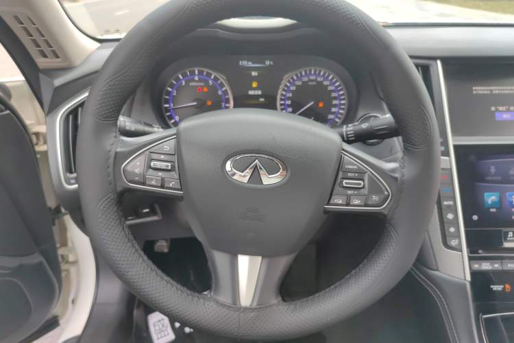 Used Infiniti Q50L 2016 2.0T Enjoyment Edition
