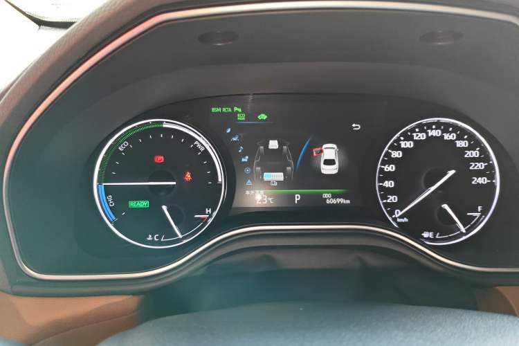 Used Toyota Avalon 2019 Dual-Engine 2.5L XLE Prestige Version China VI Standard