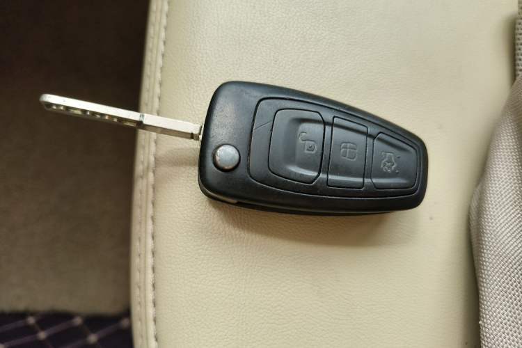 Used Ford S-MAX 2008 2.3L 7-Seater Luxury Version