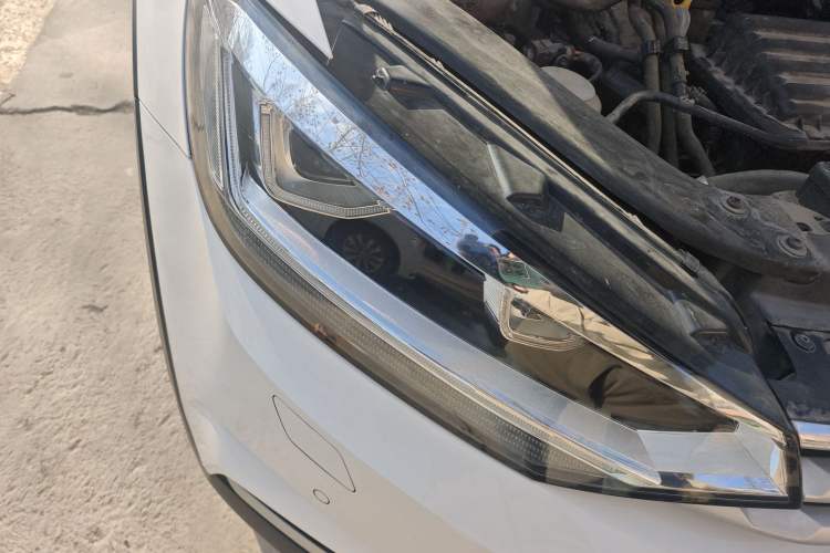 Used Volkswagen Touran 2018 Volkswagen Touran L 280TSI DSG Boundary Edition 6-Seater China VI Standard