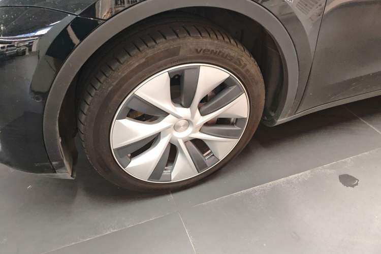 Used Tesla Model Y 2022 Rear-Wheel-Drive Version
