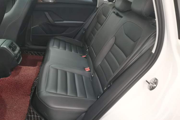 Used Volkswagen Tharu 2019 280TSI Two-Wheel Drive Luxury Version China VI Standard