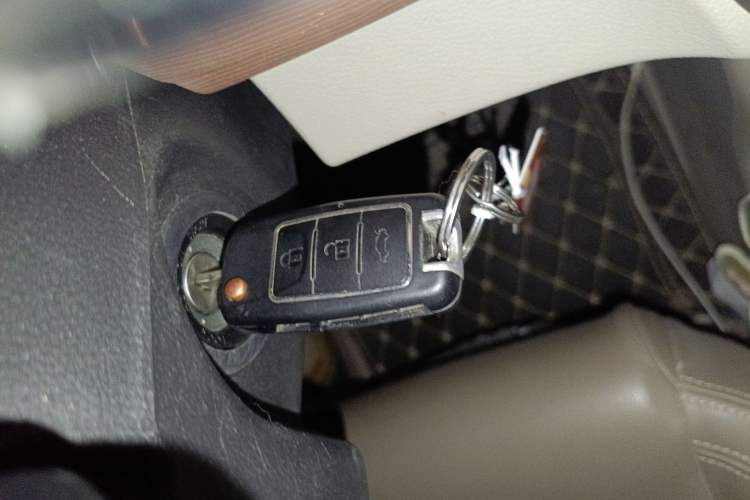 Used FORTHING Lingzhi 2019 M5 1.6L 7-Seater Luxury Model China VI Standard
