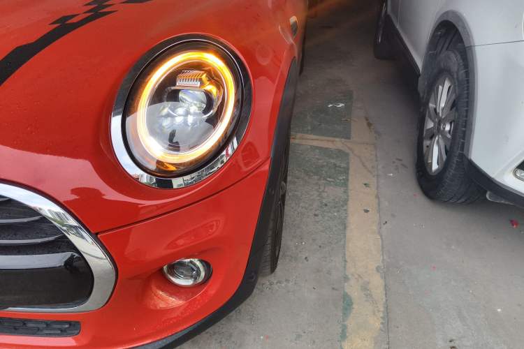 Used MINI MINI 2021 1.5T COOPER Artist