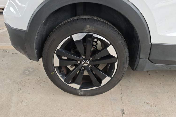 Used Volkswagen Tacqua 2021 200TSI DSG JoyConnect Edition