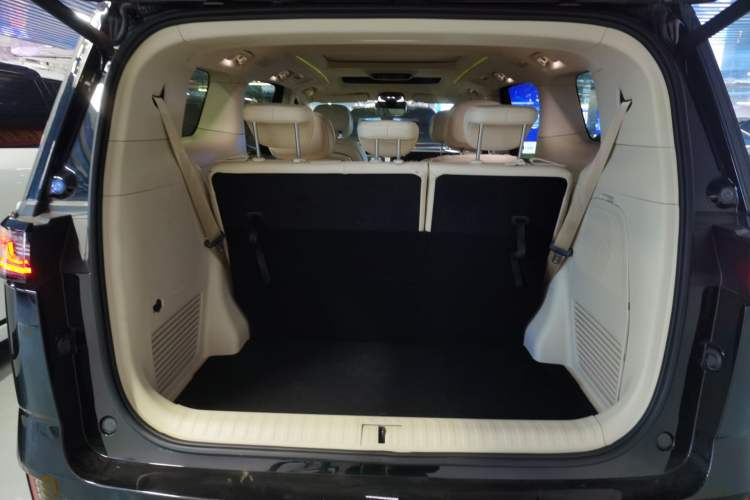 Used VOYAH Dream 2022 0-Carbon Edition Dream+ Smart Enjoyment Package 475 km
