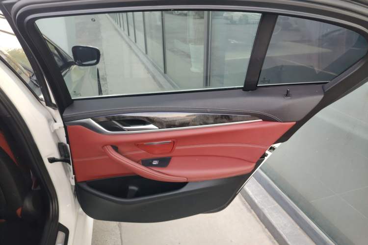 Used BMW 5 Series 2022 Restyled 525Li M Sport Package
