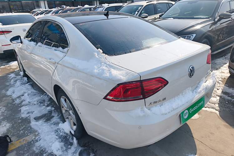 Used Volkswagen Lamando 2015 230TSI DSG Fashion Edition
