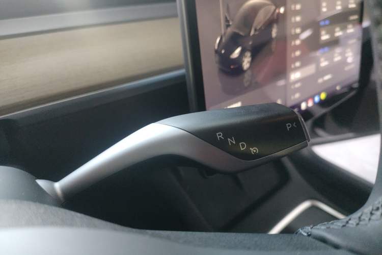 Used Tesla Model Y 2022 Rear-Wheel-Drive Version
