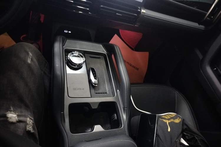 Used iCAR 03T 2024 501km Four-wheel Drive Long-Range Version
