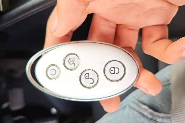 Used BYD Song MAX 2019 1.5T Automatic Smart Connect Ruiyi Sunroof Version 6 Seats China VI Standard
