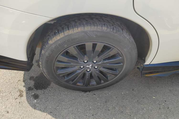 Used Mitsubishi Outlander 2021 2.4L 4x4 DynaDrive Edition 5 Seats