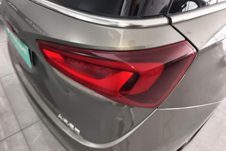 Used Buick GL6 2019 18T 6-Seater Elite Version China V Standard
