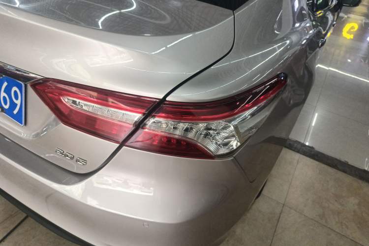 Used Toyota Camry 2018 2.0G Luxury Edition
