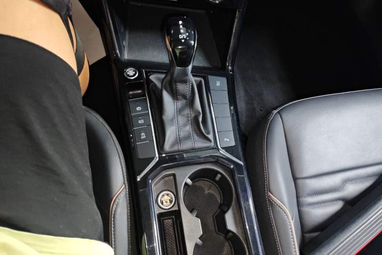 Used Volkswagen Passat 2019 330TSI Elite Edition China VI
