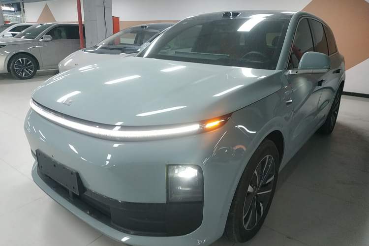 Used Li Auto L6 2025 Pro Smart Refresh Edition
