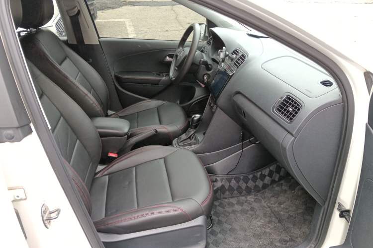 Used Volkswagen Polo 2016 1.4L Automatic Trendy Model
