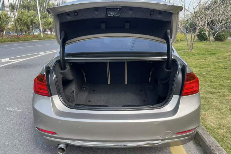 Used BMW 3 Series 2014 320Li Fashion Model