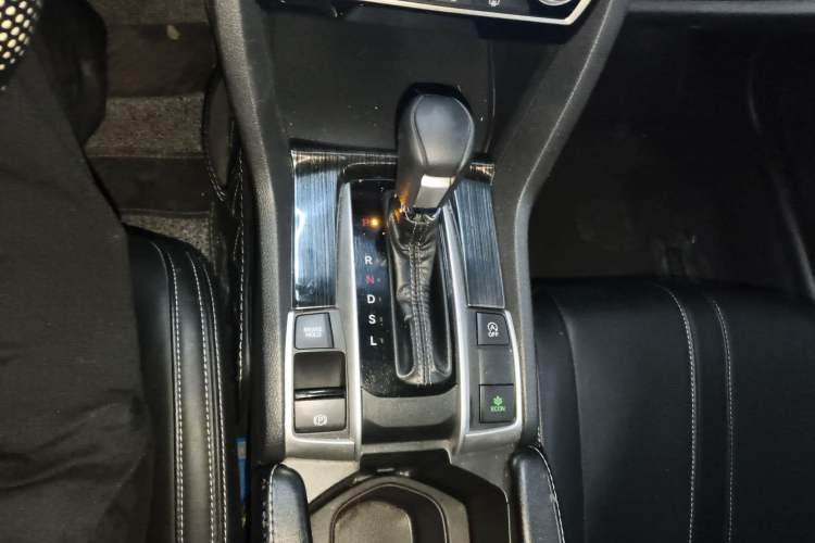 Used Honda Civic 2016 180TURBO CVT Comfort Version
