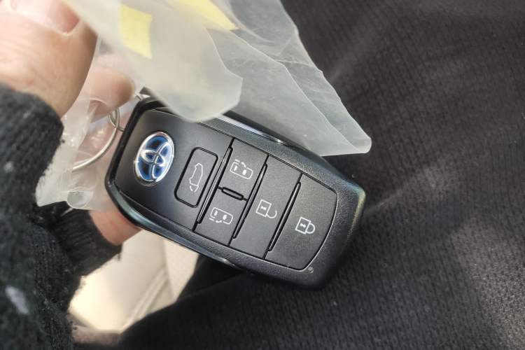 Used Toyota Sienna 2021 2.5L Hybrid Premium Edition
