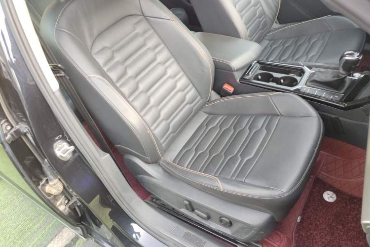 Used Volkswagen Passat 2019 330TSI Elite Edition China VI
