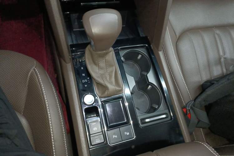 Used Volkswagen Viloran 2020 330TSI Luxury Edition
