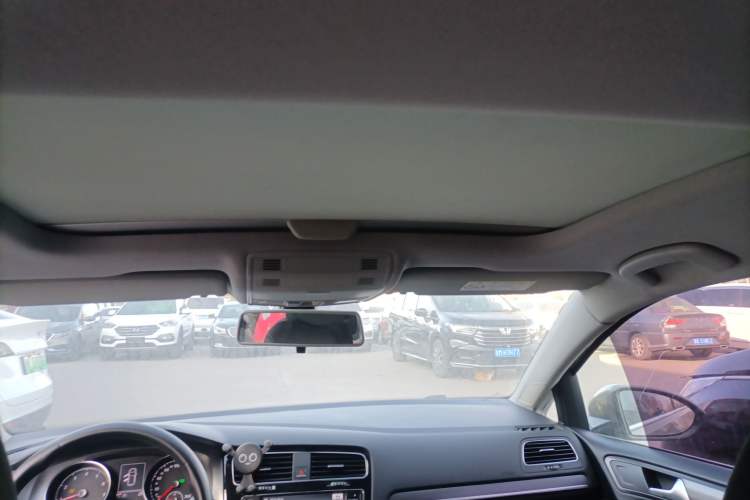 Used Volkswagen Golf 2016 1.6L Automatic Comfort Model
