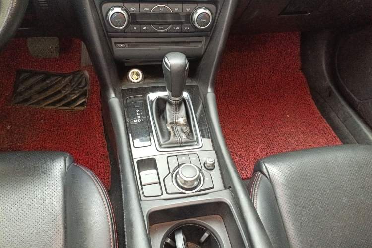 Used Mazda Mazda 3 Axela 2017 Sedan 1.5L Automatic Luxury Model China VI Standard