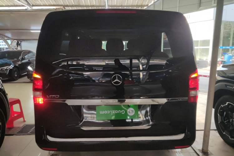 Used Mercedes-Benz Vito 2021 2.0T Elite Version 7 Seats
