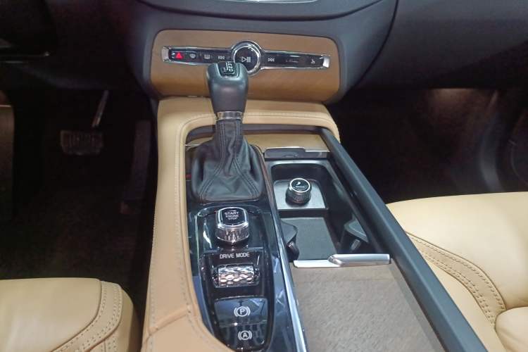 Used Volvo XC90 2018 T6 Zhiya Edition 7-seater
