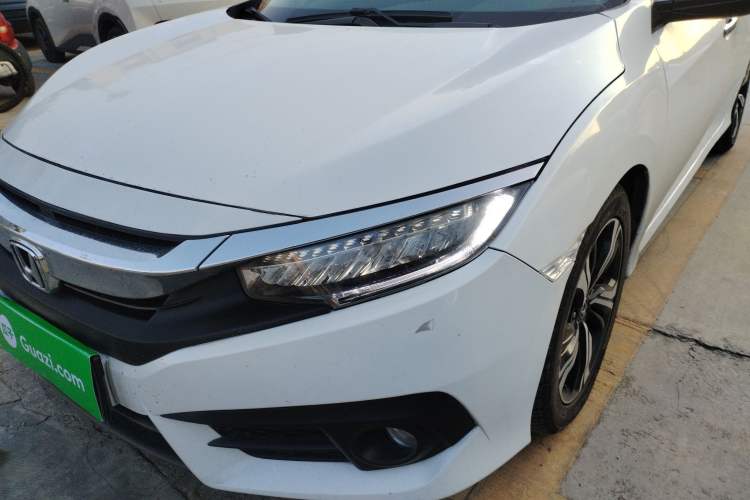 Used Honda Civic 2016 220TURBO CVT Prestige Edition
