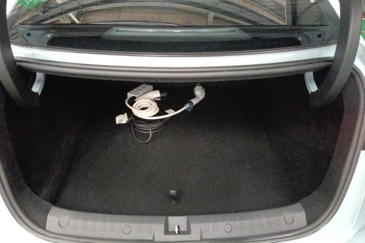 Used BYD Qin L 2025 DM-i Smart Drive 120KM Superior Model
