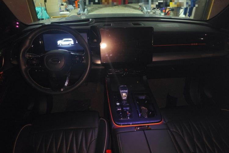 Used GAC Trumpchi GS8 2022 Dual-Engine Series 2.0TM Two-Wheel Drive Prestige Edition (7 Seats)
