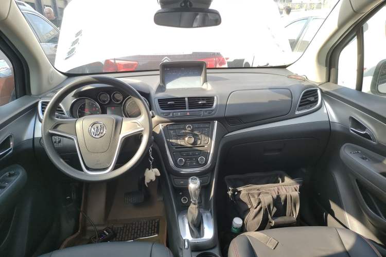 Used Buick Encore 2015 1.4T Automatic Two-Wheel Drive Urban Elite Version