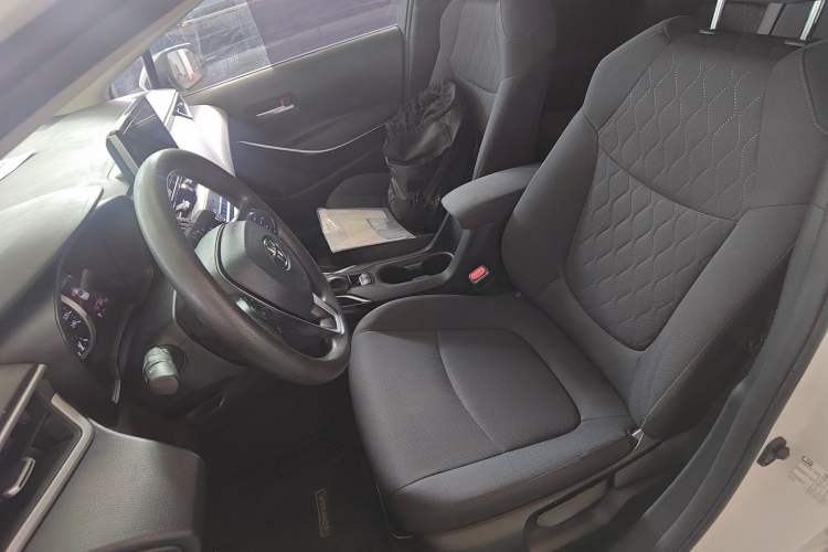 Used Toyota Corolla 2021 Dual-Motor 1.8L E-CVT Elite Edition